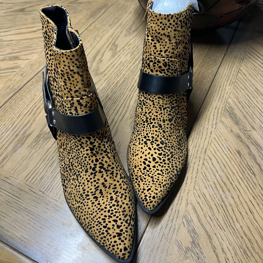 Leopard Booties Size 9 - Picture 2 of 4